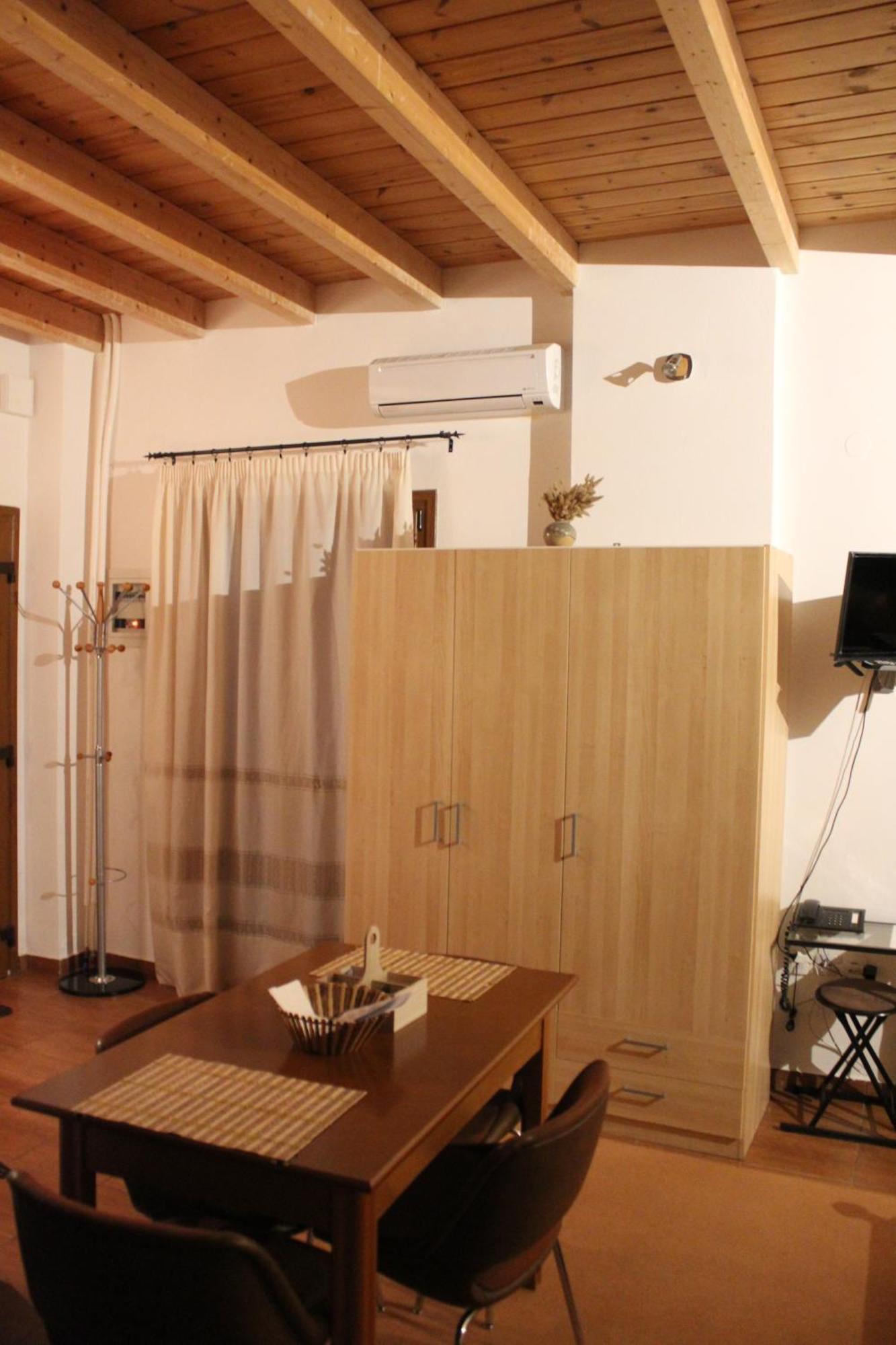 Michel Studios กาลาวริตา ภายนอก รูปภาพ